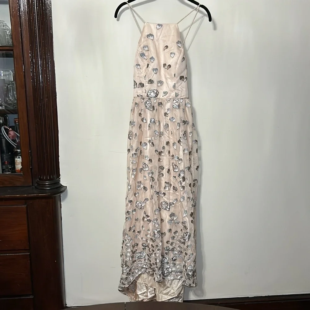 gianni bini embroidered dress Gianni Bini white embroidered front dress